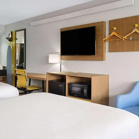 Days Inn By Wyndham Columbus Worthington